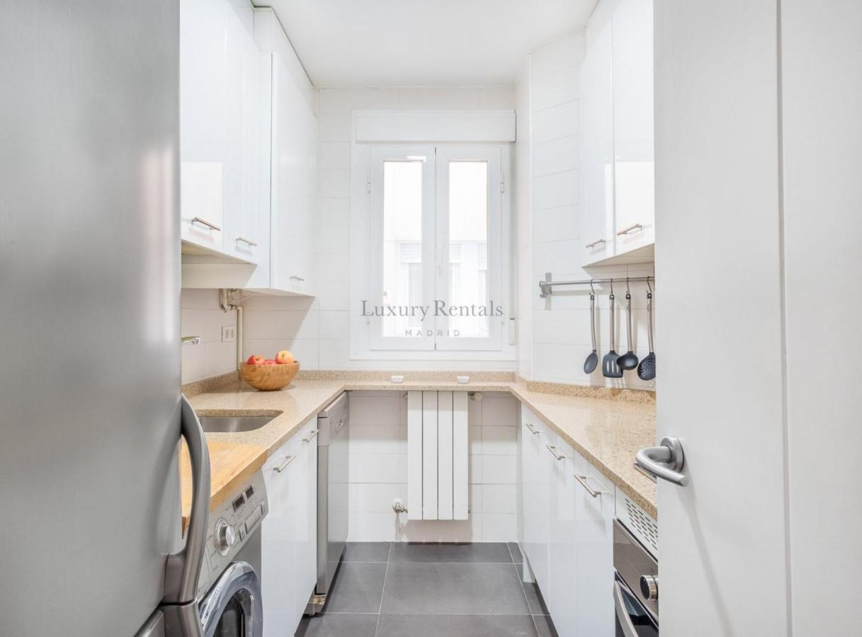 Charming 2-Bedroom Apartment In Retiro Perfect Madrid Location Eksteriør bilde